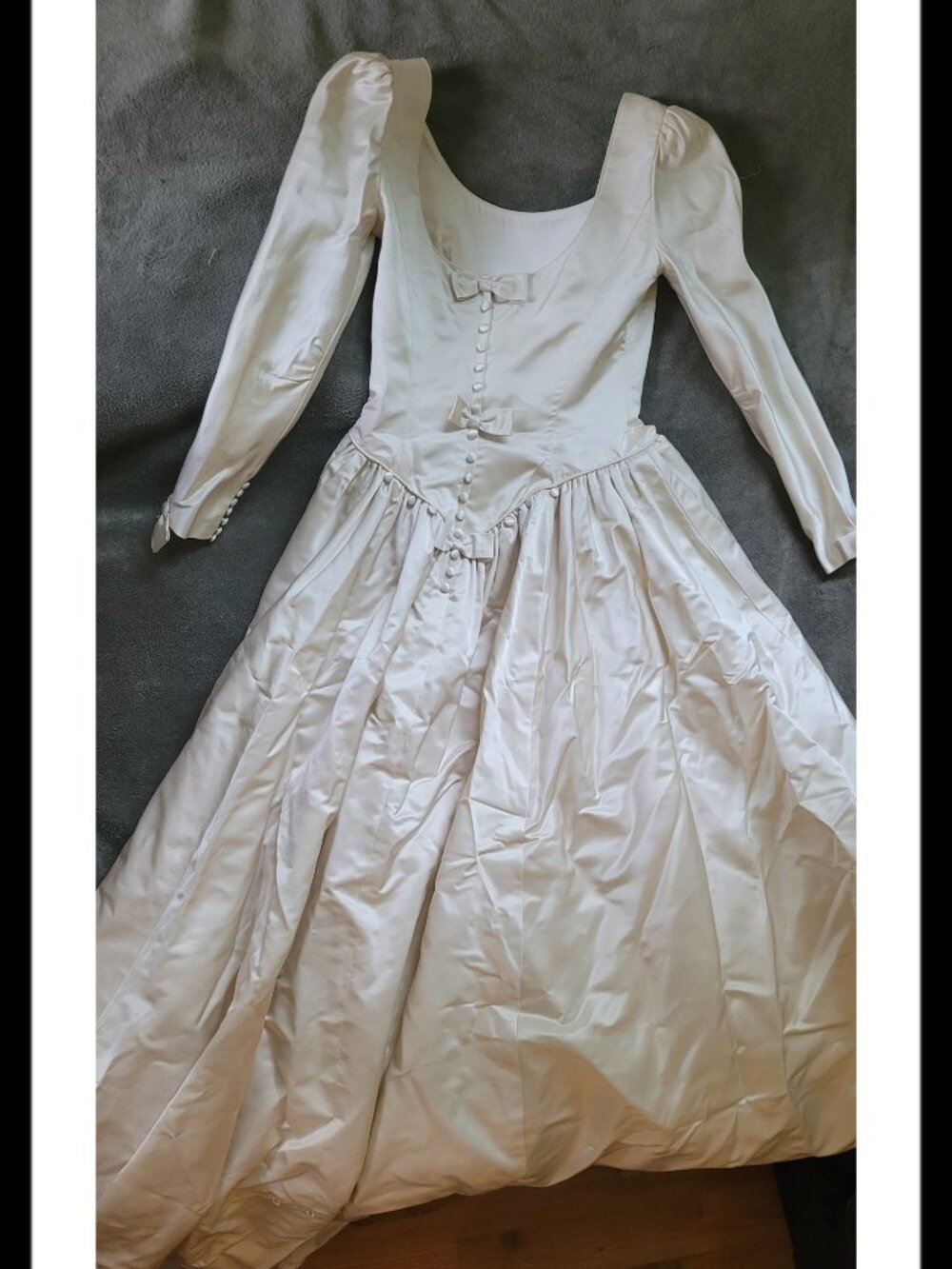 Pure Silk Wedding Dress 👰 👗💛 Size M
